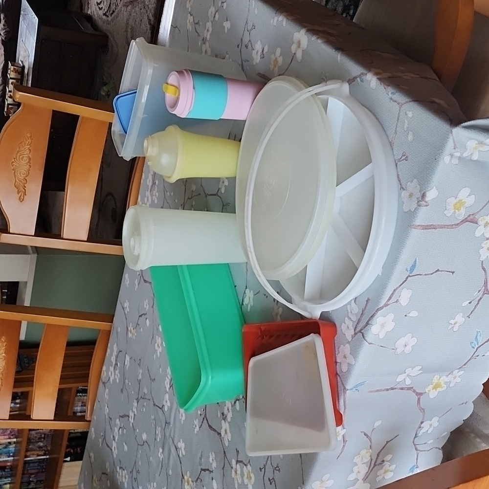 Tupperware containers